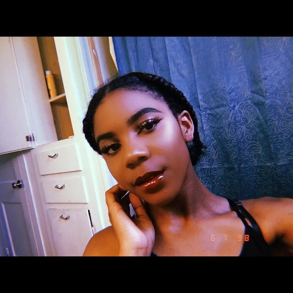 Meet your Posher, Ainslie